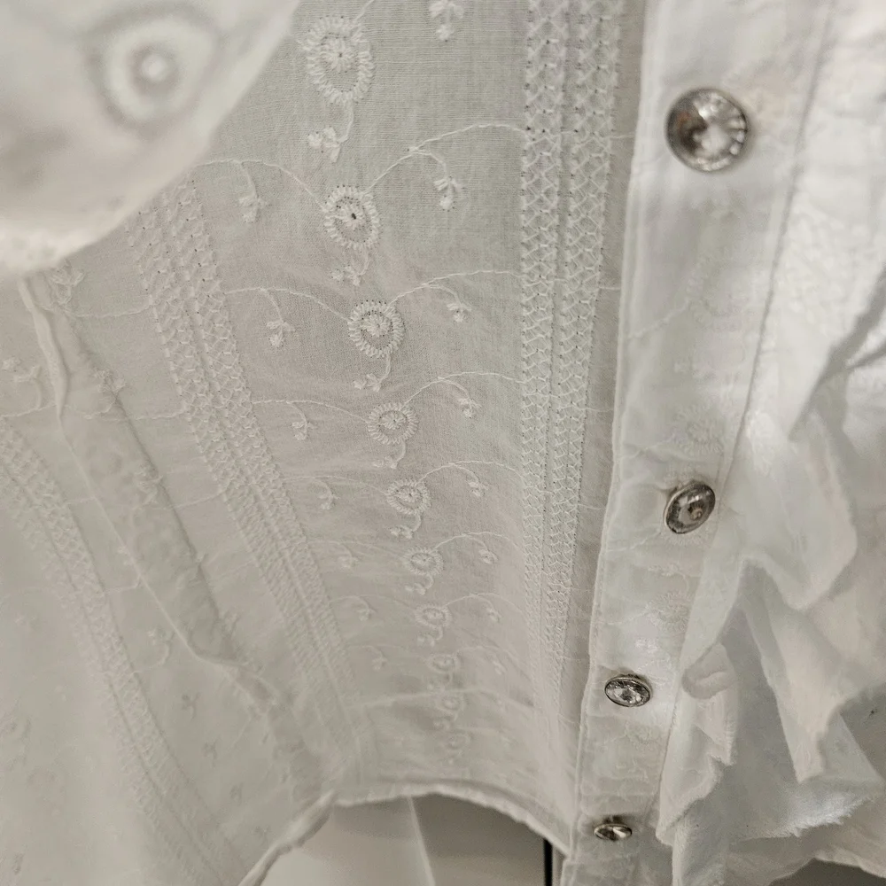 Chic White Ruffled Button Down Shirt - Picture 4 of 6